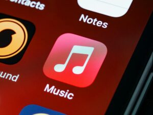Illustration of Siri Standalone App: Apple's Exciting Overhaul You Must See